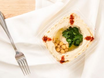 gluten free vegan hummus with olive oil