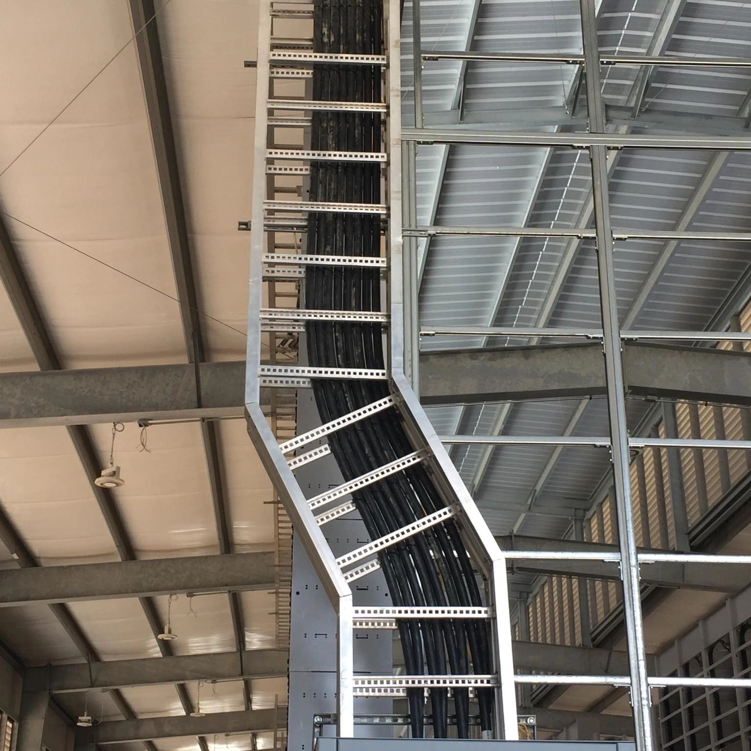 //img1.wsimg.com/isteam/ip/a4b5034a-3f9e-46cd-982b-57ee84f130b4/Bldg%20D%20Cable%20tray%20offsets.JPG/:/rs=w:1300,h:800