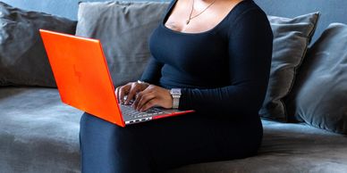picture of hands placed on keyboard to indicate prompt and secure service.