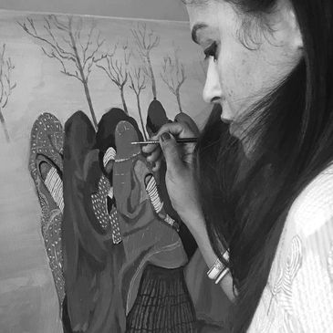 Art class: a student learns oil painting for the first time