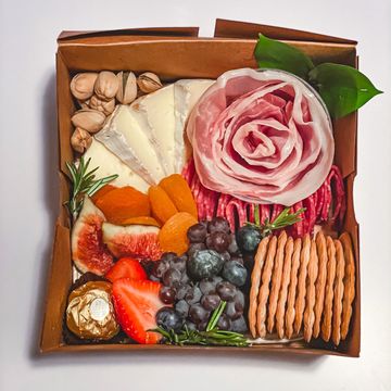 Personalized charcuterie box for one