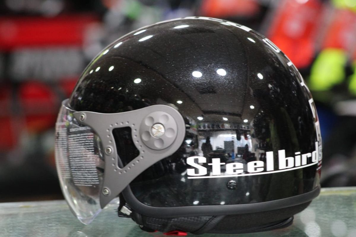 STEELBIRD SB-27 BLACK HELMET