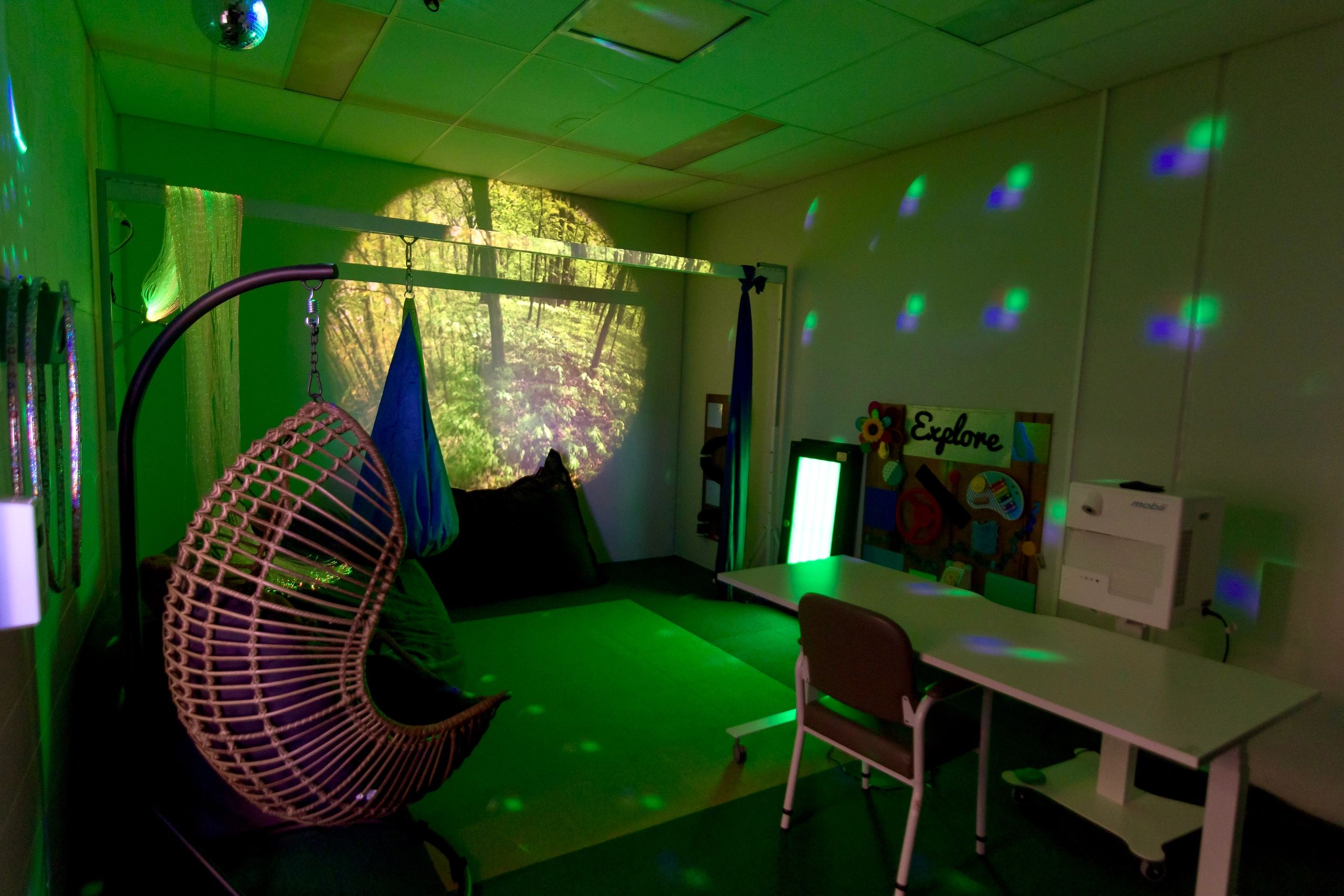 Experience Nude Glass: A Sensory Glass Experience - ixr6fmi