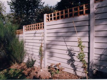Timber effect concrete gravel boards
