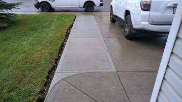 Concrete broom finish driveway extension