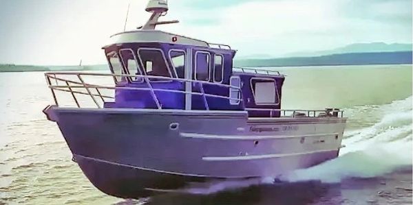 Fishing Charter Boat Professor underway