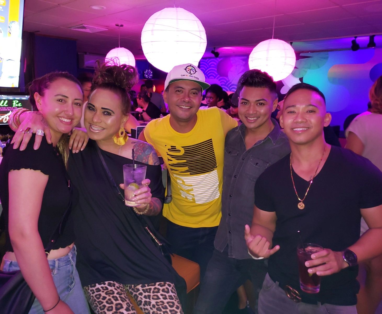 gay bars in maui hawaii