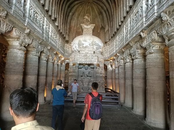 Influence of Buddhism and Hinduism on the caves' art
Local customs and traditions around the caves