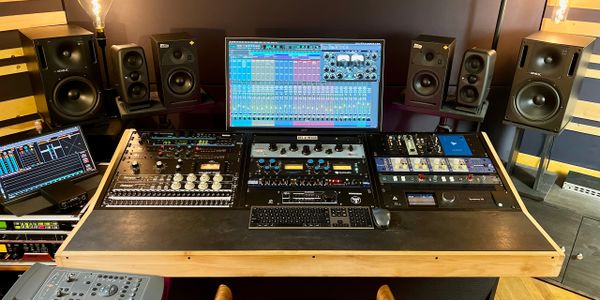 Vibehouse Productions - Recording Studio, Mix Engineer