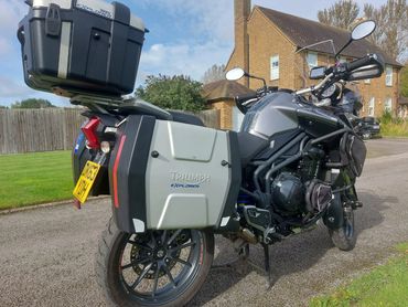 triumph explorer top box