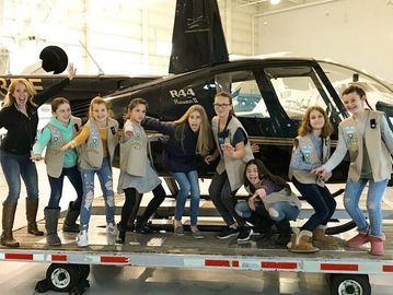 Girl Scout tour of helicopters