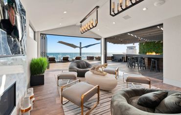 3rd floor family room