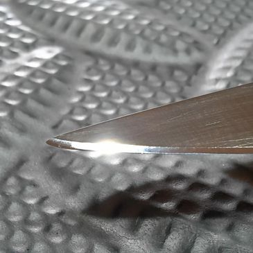 Extreme sharp knife edge