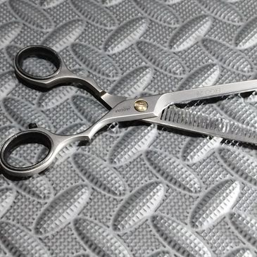 Salon Scissor Sharpening