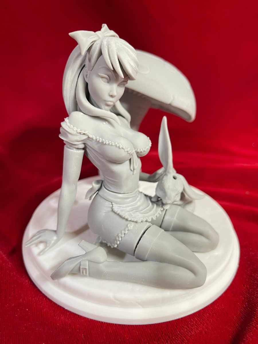Sexy Alice in Wonderland - Fan Art Statue in 1/8 and 1/6 Scale