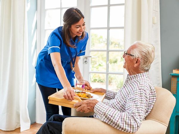 home care caregiver senior care at home homecare agency nurse registry in palm beach county Florida 