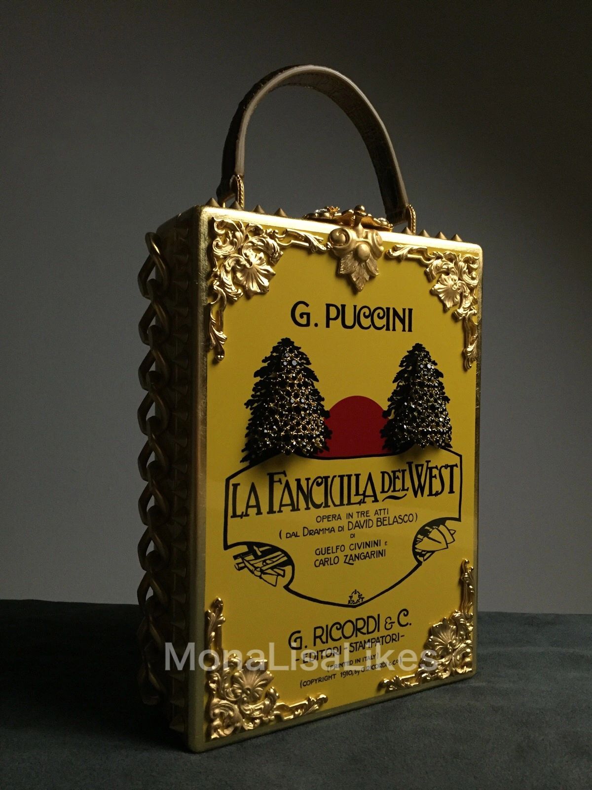 DOLCE & GABBANA Puccini Poster Box Bag from ALTA MODA collection was never sold in stores. It was distributed only between specially invited guests invited to DOLCE & GABBANA ALTA MODA show in La Scala