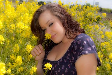 Elegant maternity shots with Artistic Photographer Kristy Urain,  775-629-2424