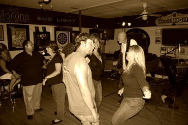 A night of dancing at The Alibi, ElDorado Country, Band photography.