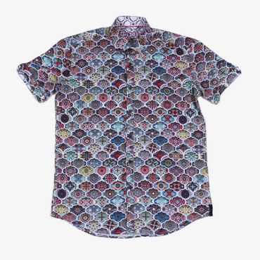 chemise à motifs et manches courtes  
59.99$