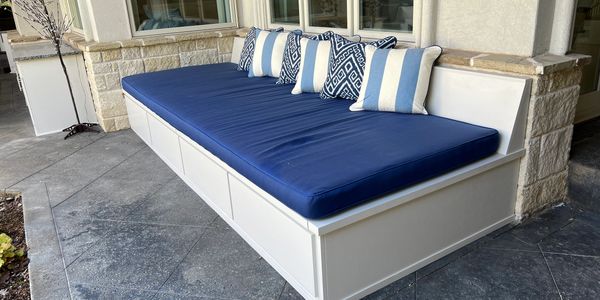 Painted daybed 