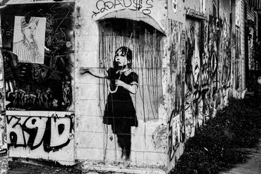 we would have walked here together
banksy umbrella girl, new orleans
leica typ 240, sum