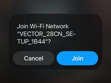 Wi-Fi network join prompt with Cancel and Join options.