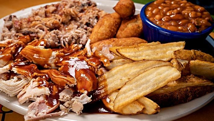 https://img1.wsimg.com/isteam/ip/a685093d-2d64-4a17-b181-a7679f5ad226/Chopped-BBQ-Pulled-Chicken-Barbecue-catering-B.jpg