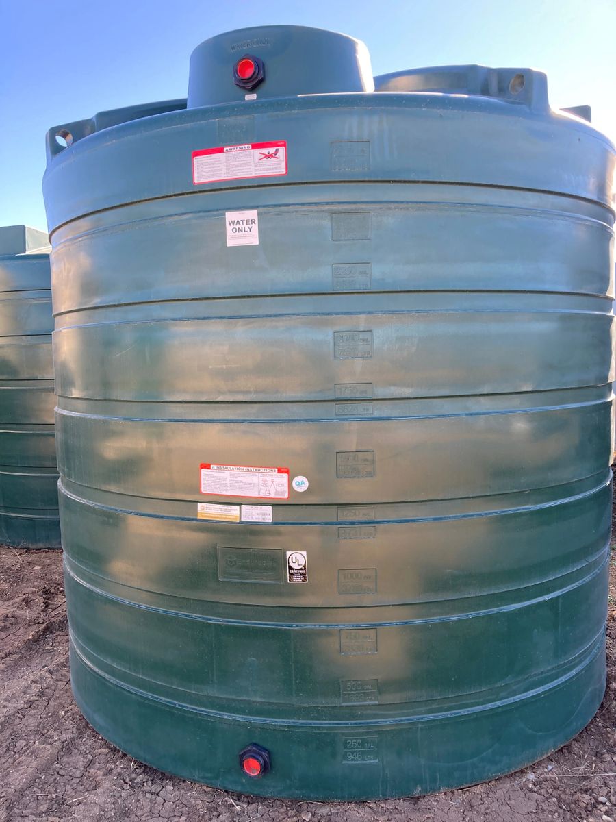 Enduraplas 3100 gallon water tank