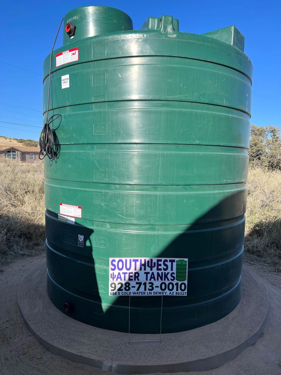 Enduraplas 2500 gallon water tank