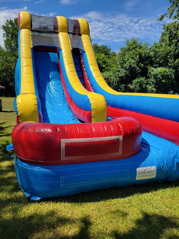 Springtown Azle Weatherford Decatur Bounce Houses
Waterslides Near Me 
Bounce House rental near me