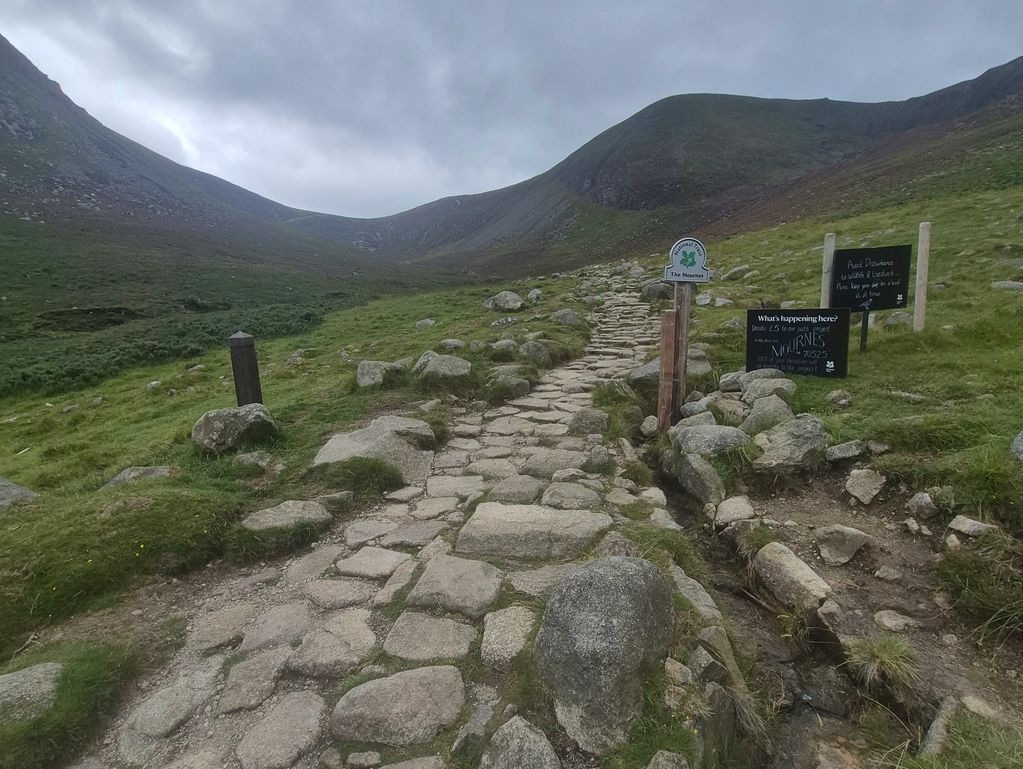 Gateway to Mournes. 