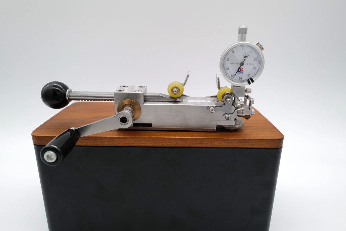 Innoledy Cor-Anglais Gouge Machine