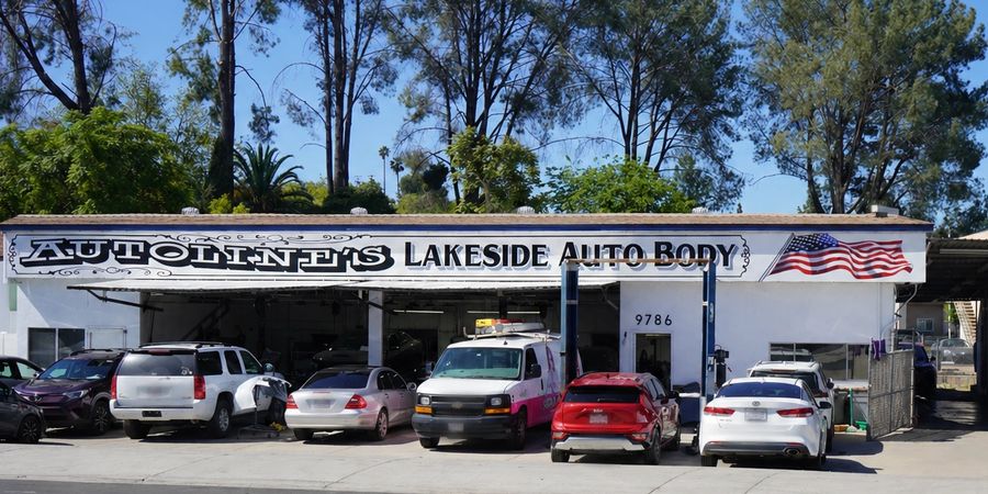 Lakeside location