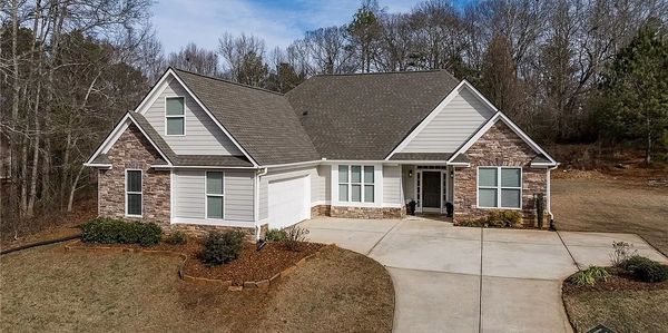 Cosmetic Renovation of 3/2 plus bonus room above the garage in Colbert GA Madison County