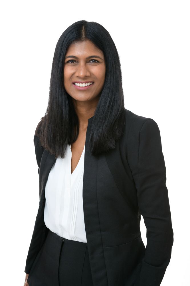 Dr Minoli Abeysekera Headshot