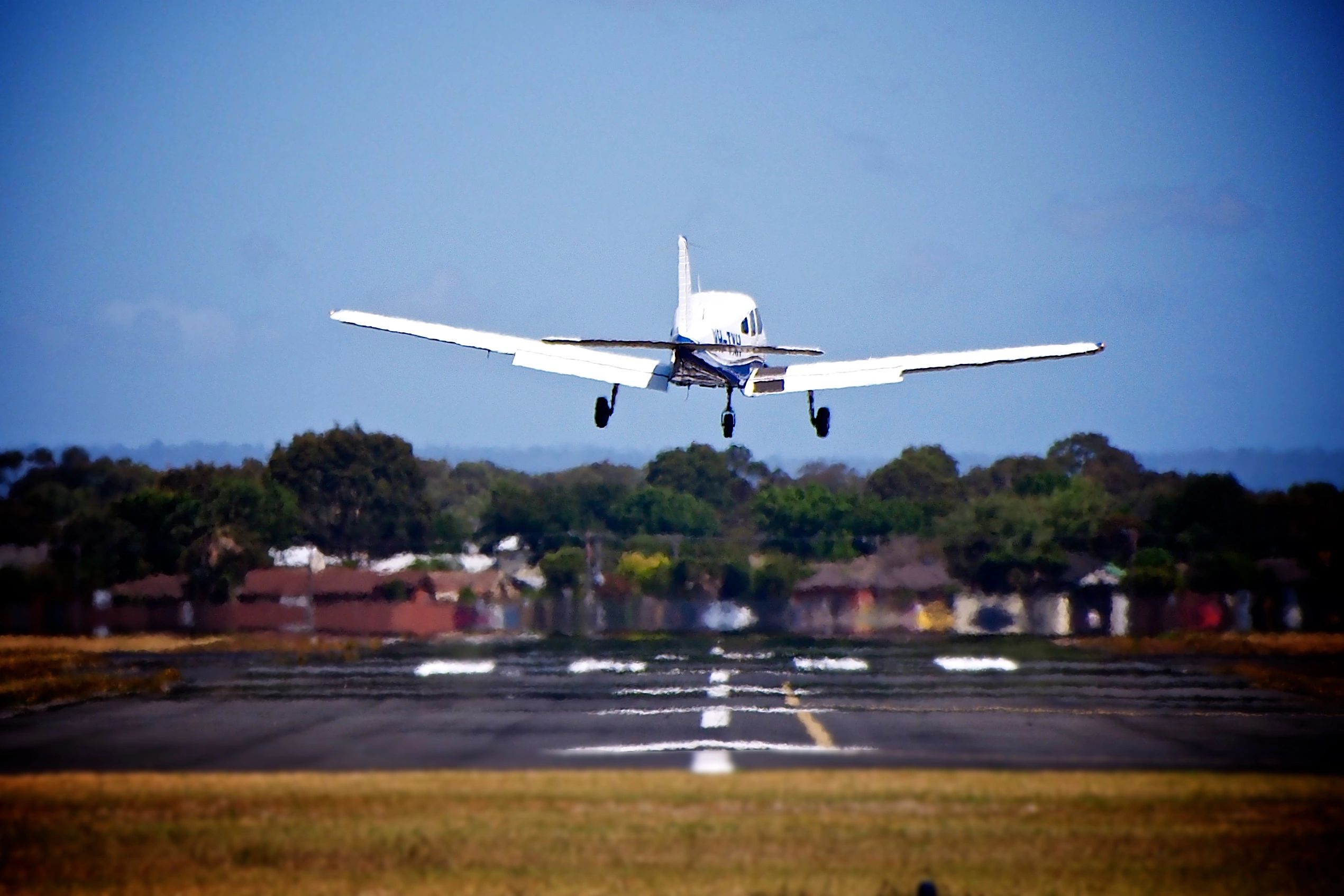 Learn To Fly Melbourne, Aviation School