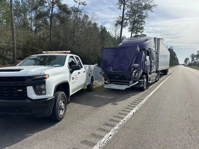 DB Roadside and Tire Service LLC featured image
