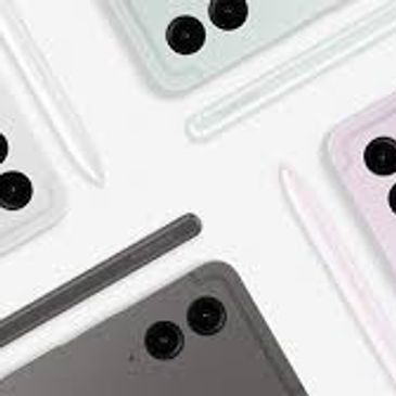 Four tablets with styluses in different colors arranged in a cross pattern.