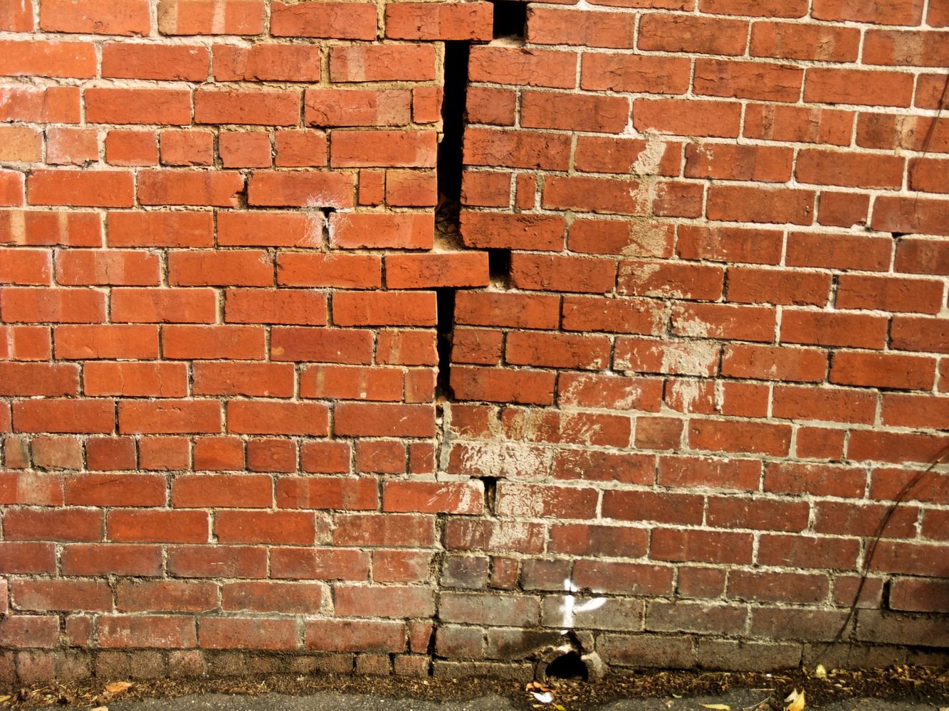 cracked_brick_wall