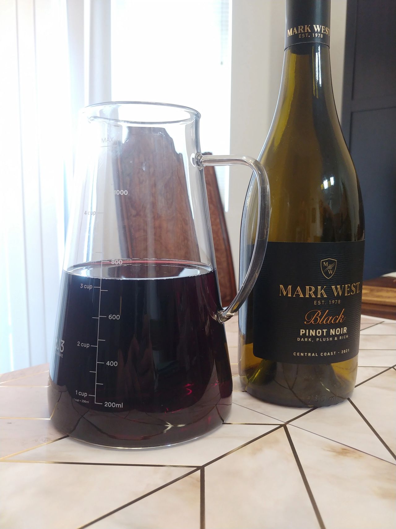 Mark West Black Pinot Noir Central Coast 2021, image size:1280x1707