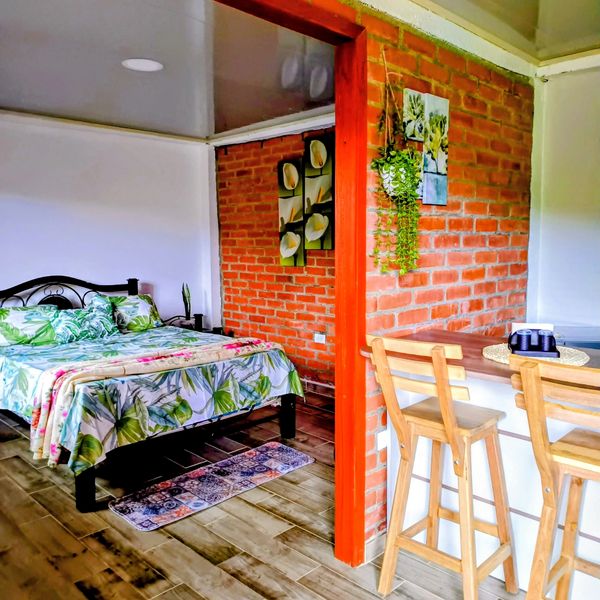 Tu refugio ideal entre naturaleza y confort ✨