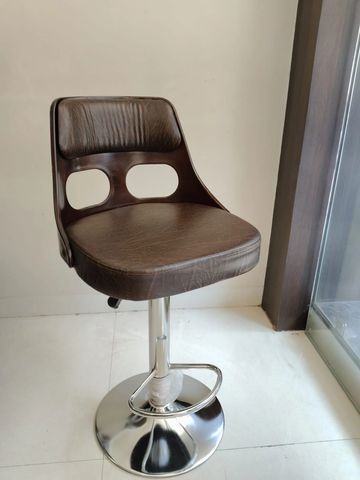Square counter stool 