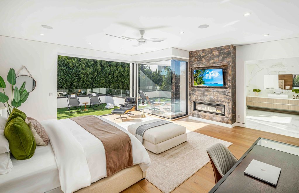 Villa Fendi Los Angeles
Airbnb rentals
Villa Rentals
Luxury Airbnb
Airbnb With Pool