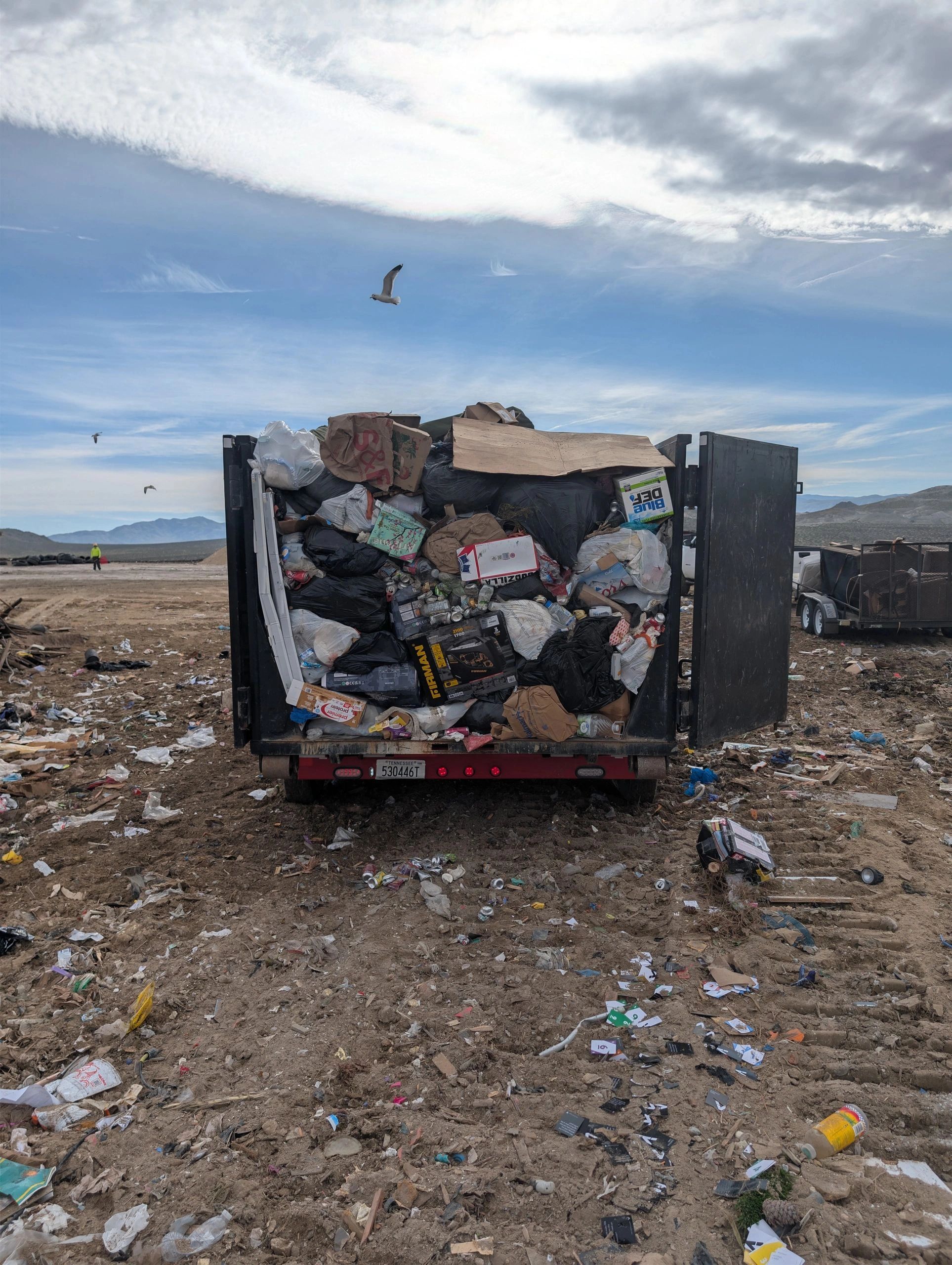 21 yard trash cow at full capacity! 6500 pounds! 