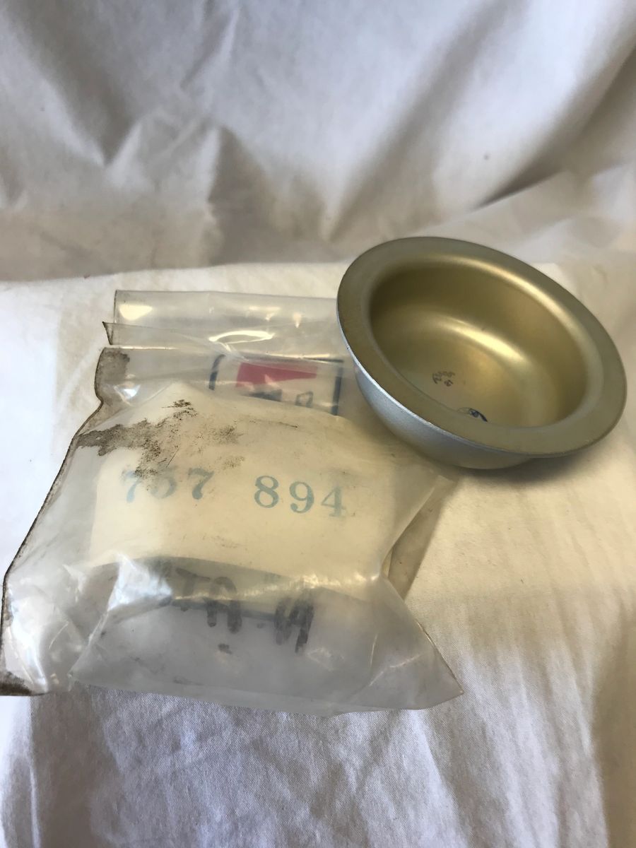 757-894 New cap with no paperwork
