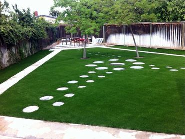 Artificial Grass Lawn Design