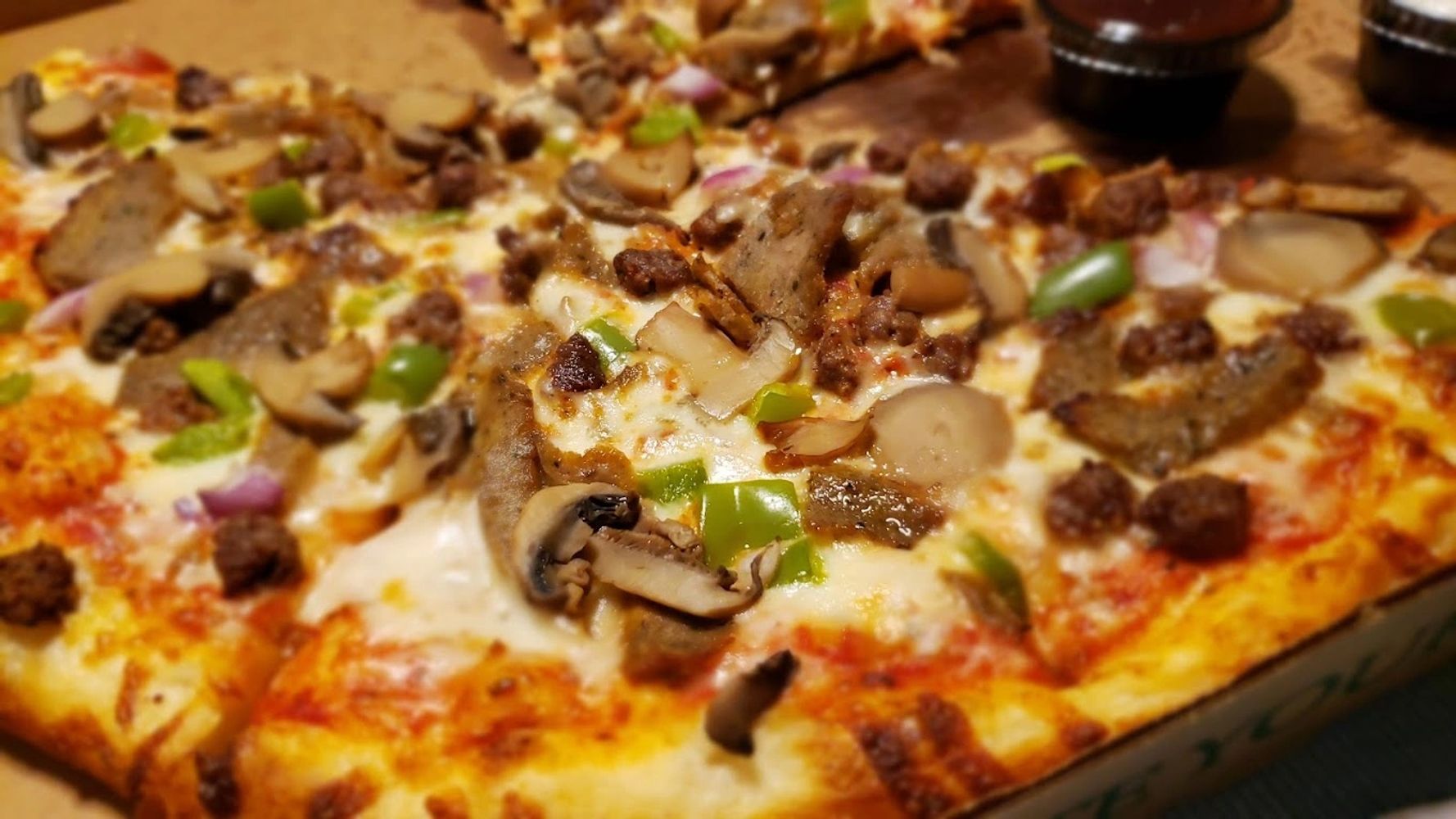 Tribeca Pizza & Wings