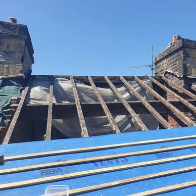Ribble valley clitheroe roofer repair reslatinh roof