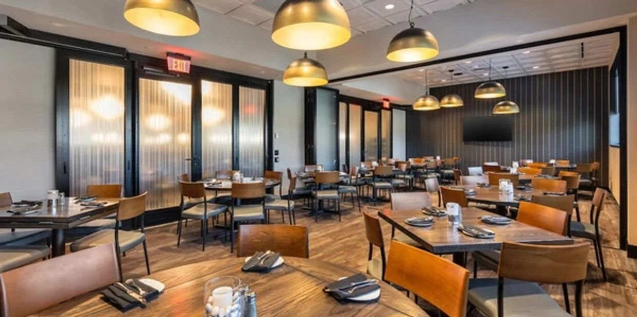 Cooper’s Hawk Winery & Restaurant